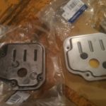 Старый и новый фильтра масла автоматической коробки передач Хендай Солярис, каталожный номер 367010ВС