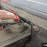Кнопка проверки работы датчика низкого уровня топлива на ВАЗ-2110
